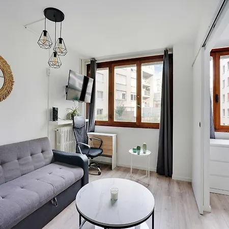 Charming 1bdr 2p 15th Exhibition Centre Appartamento