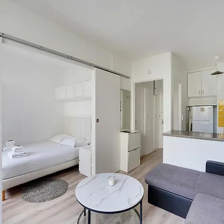 Charming 1bdr 2p 15th Exhibition Centre Parigi
